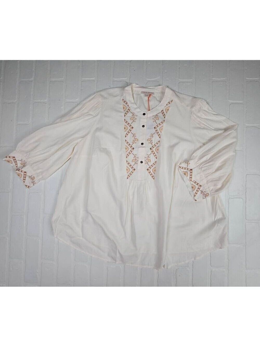 Knox Rose Ivory Ambrodered Blouse 3X